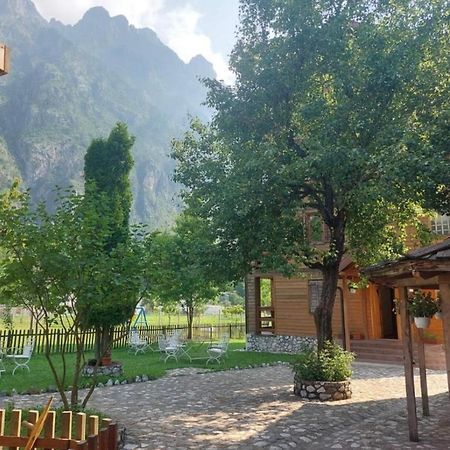 Residence: Quku I Valbones Екстер'єр фото