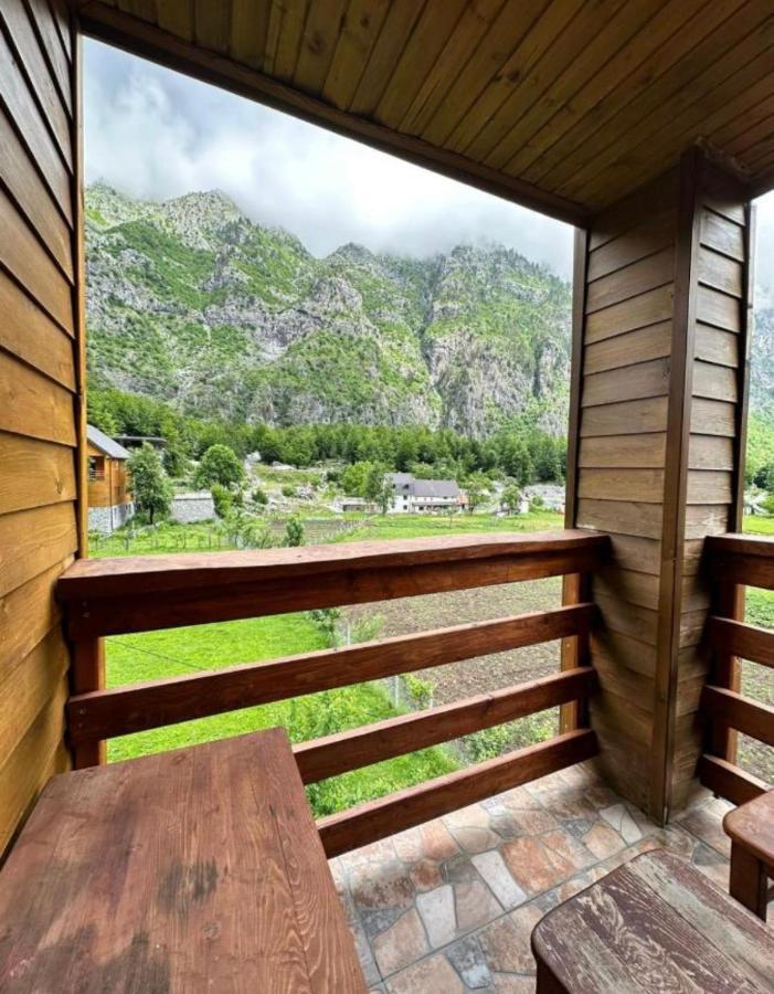 Residence: Quku I Valbones Екстер'єр фото